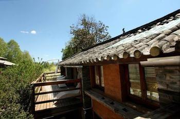 Haw Haw Inn Ліцзян Екстер'єр фото